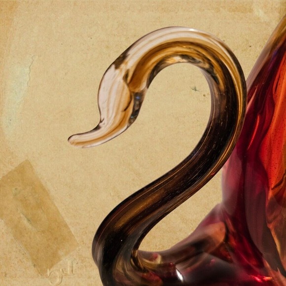Art Glass Swan Napkin Holder Reds Browns Sooner Style Elegant Statement - Picture 2 of 11